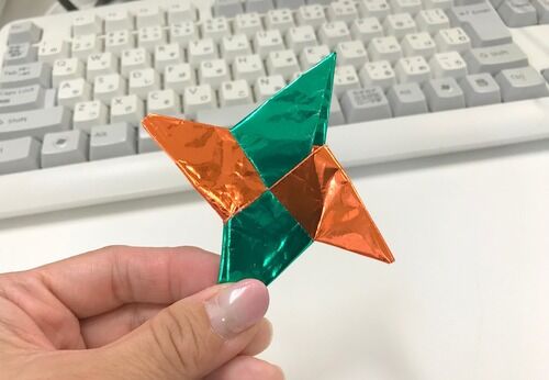 ご契約前のお打合せでお子様と一緒に手裏剣作りました